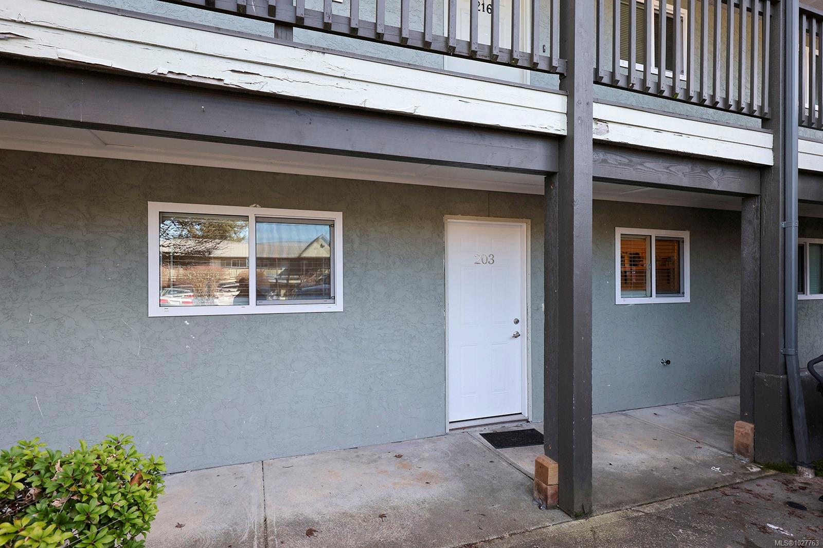 1540 Piercy Ave # 203