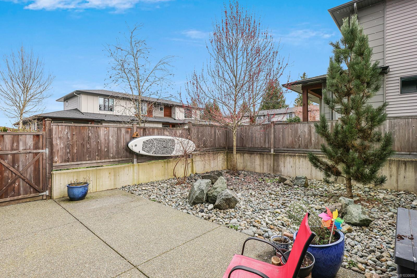 2607 Kendal Ave # 109