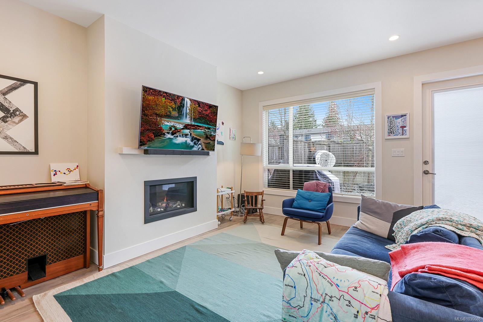 2607 Kendal Ave # 109