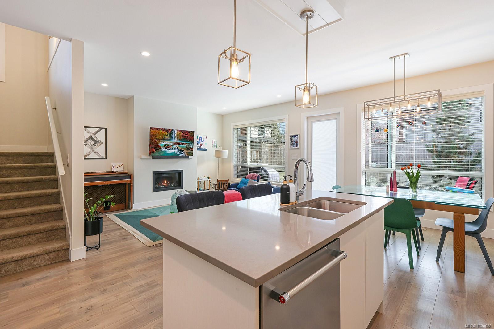 2607 Kendal Ave # 109