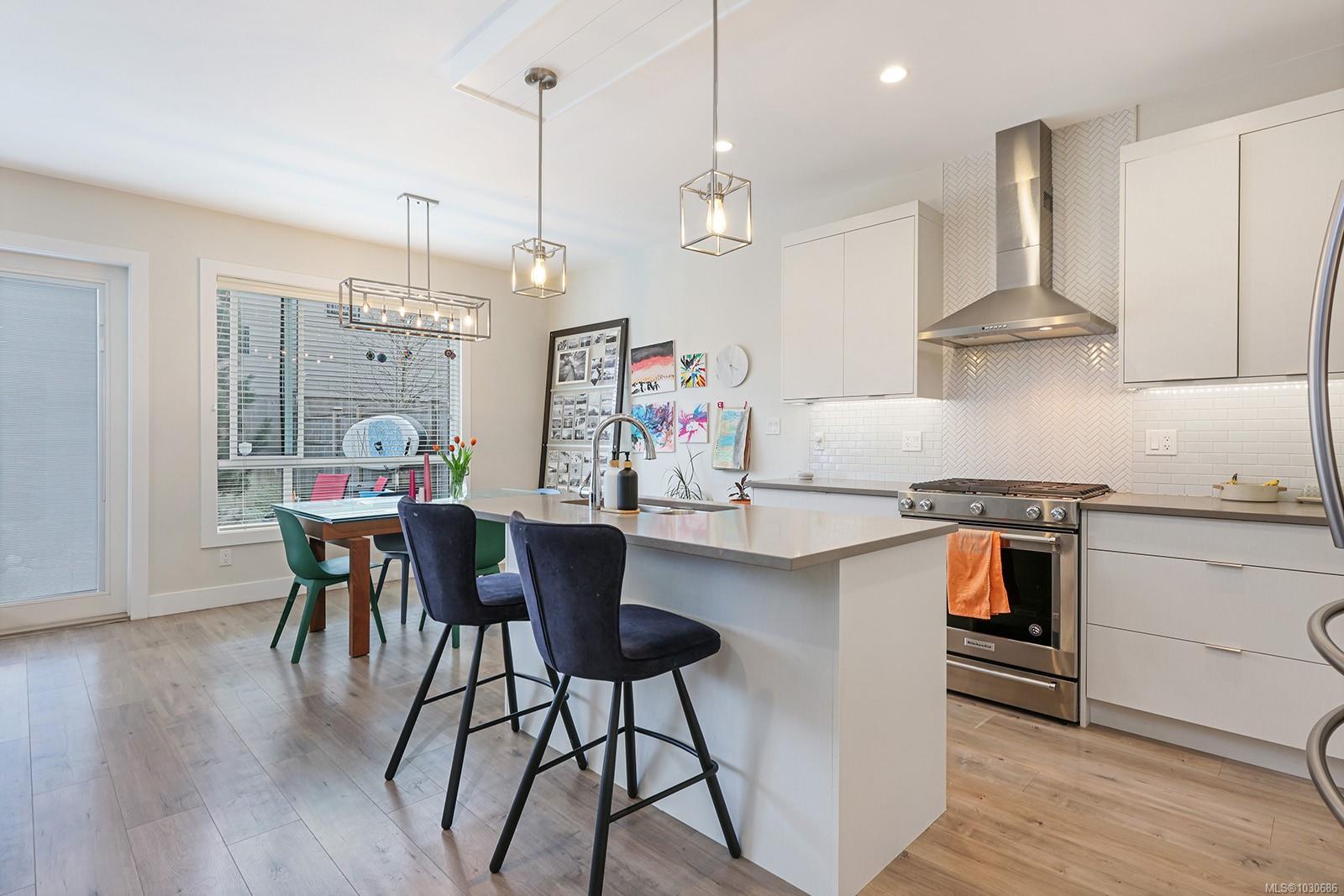 2607 Kendal Ave # 109