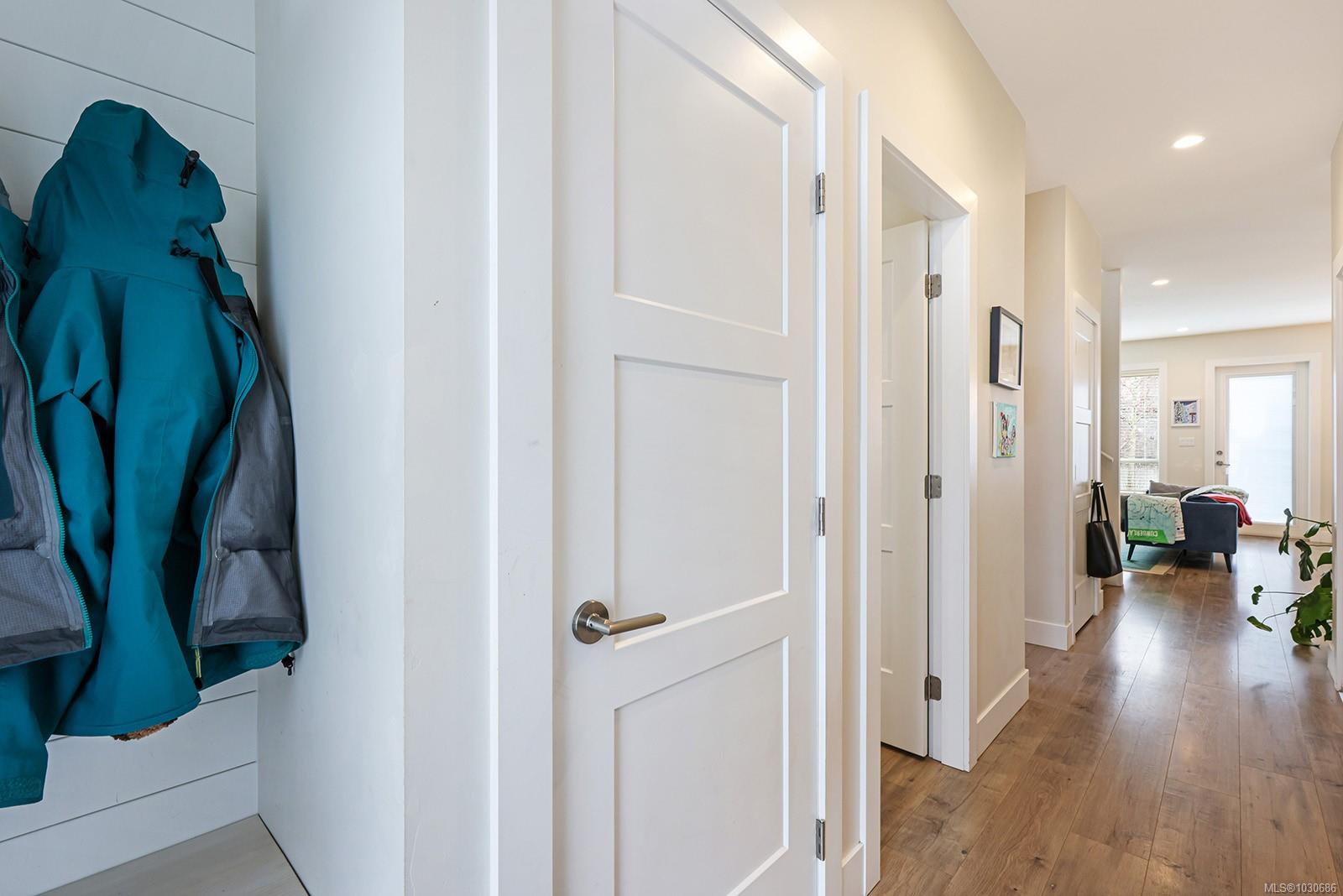 2607 Kendal Ave # 109