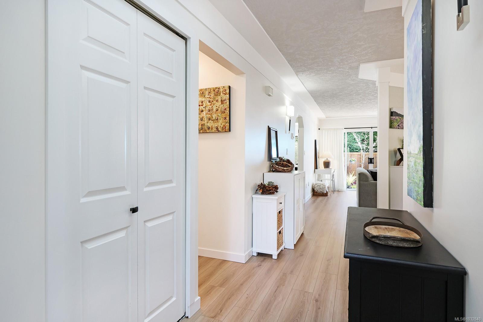 1501 Balmoral Ave # 11