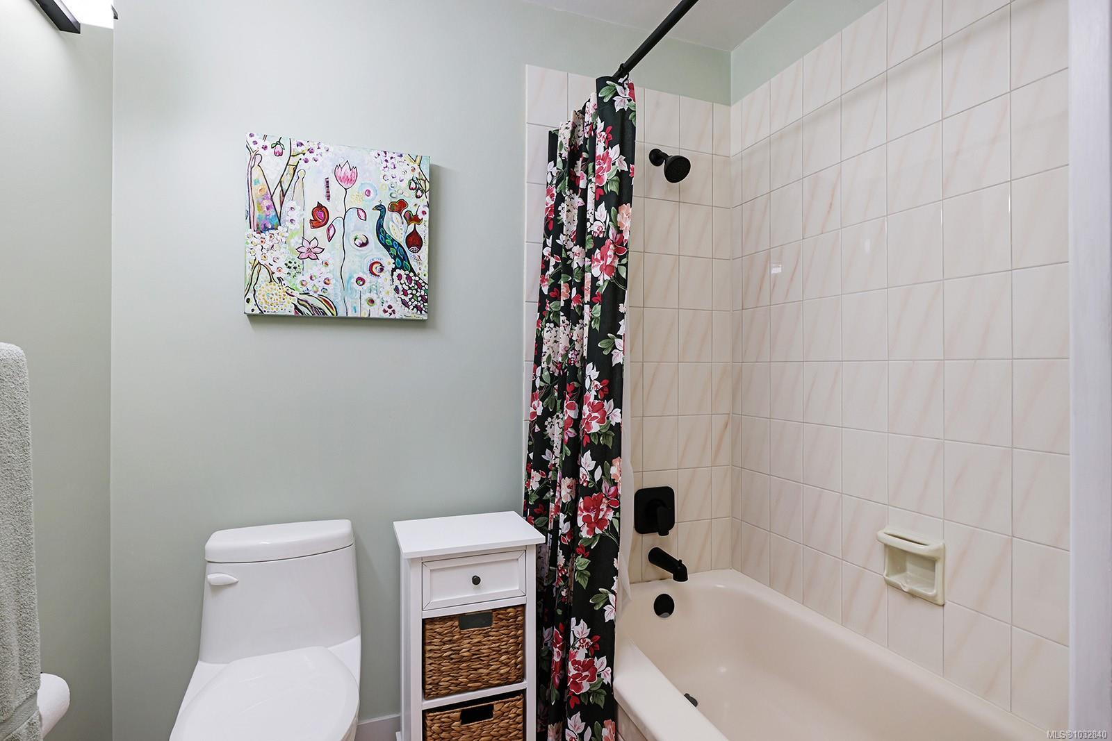 1501 Balmoral Ave # 11