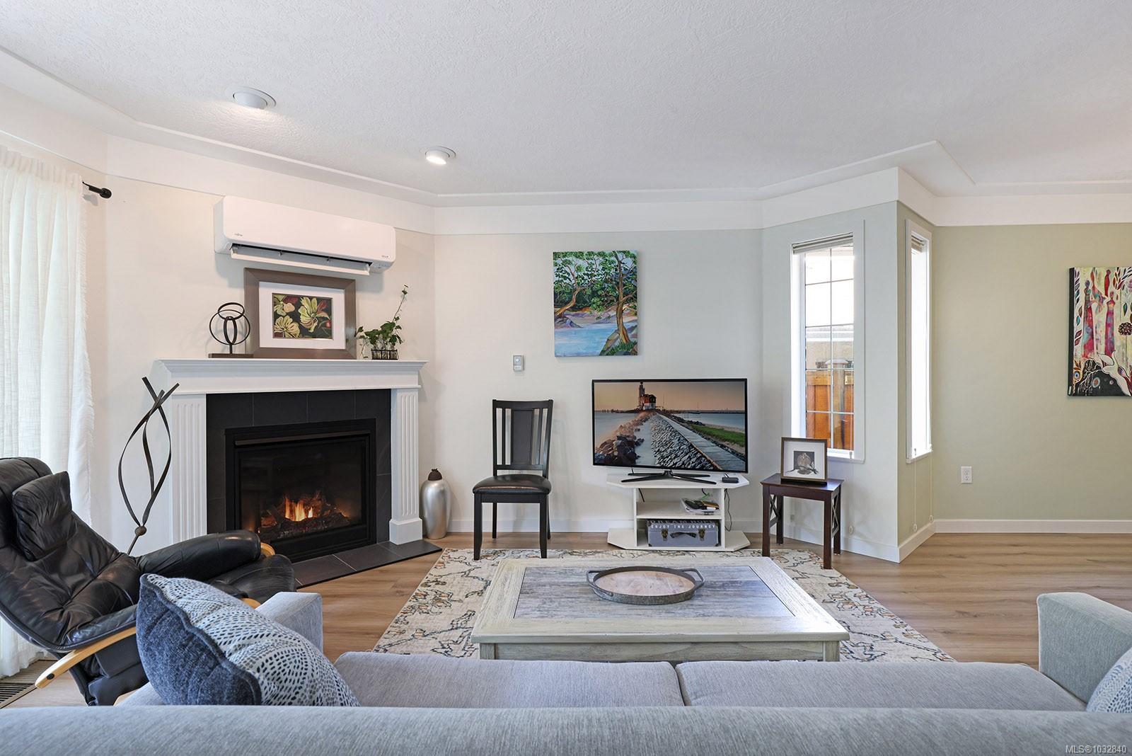 1501 Balmoral Ave # 11