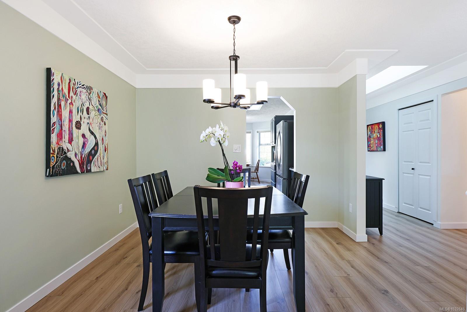 1501 Balmoral Ave # 11