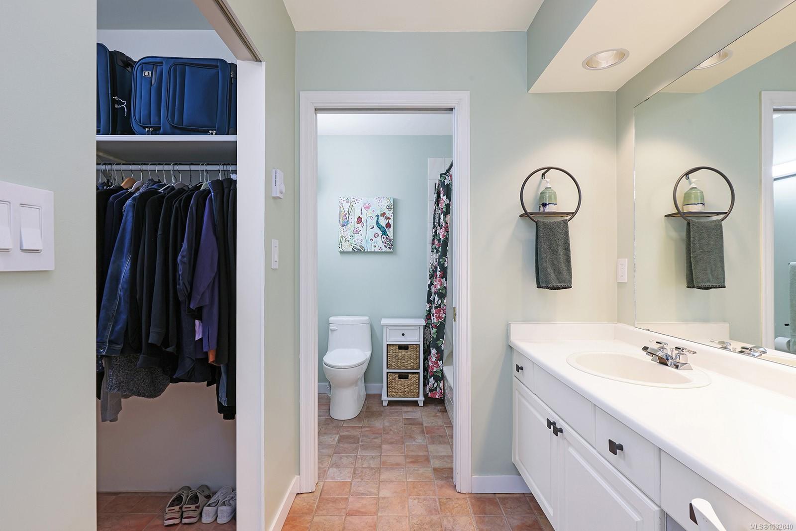 1501 Balmoral Ave # 11