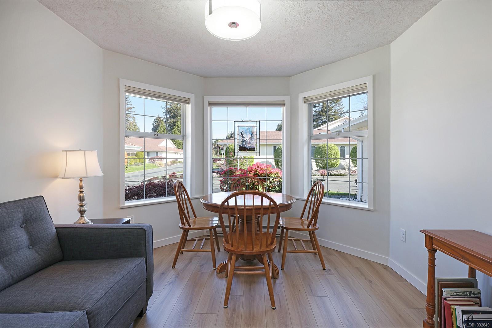 1501 Balmoral Ave # 11