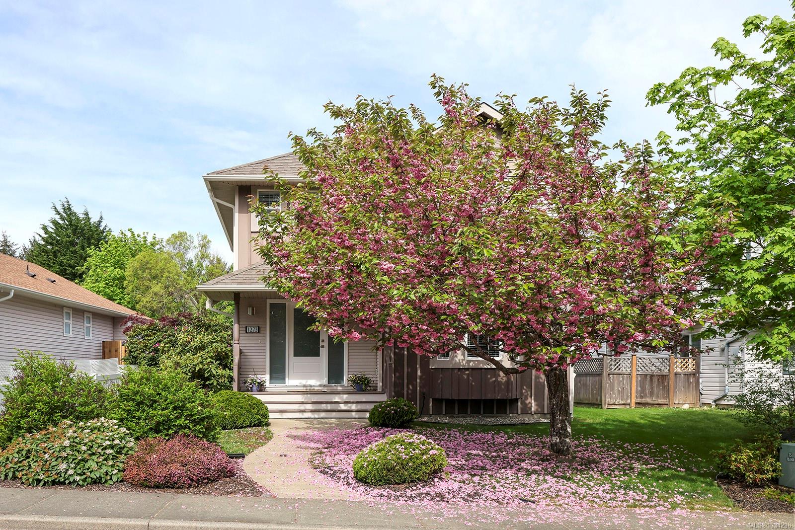 1272 Noel Ave