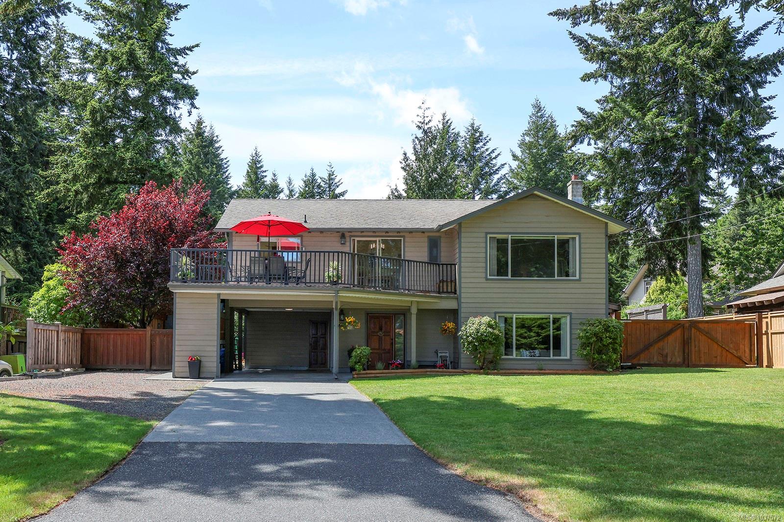 8045 Harmony Cres