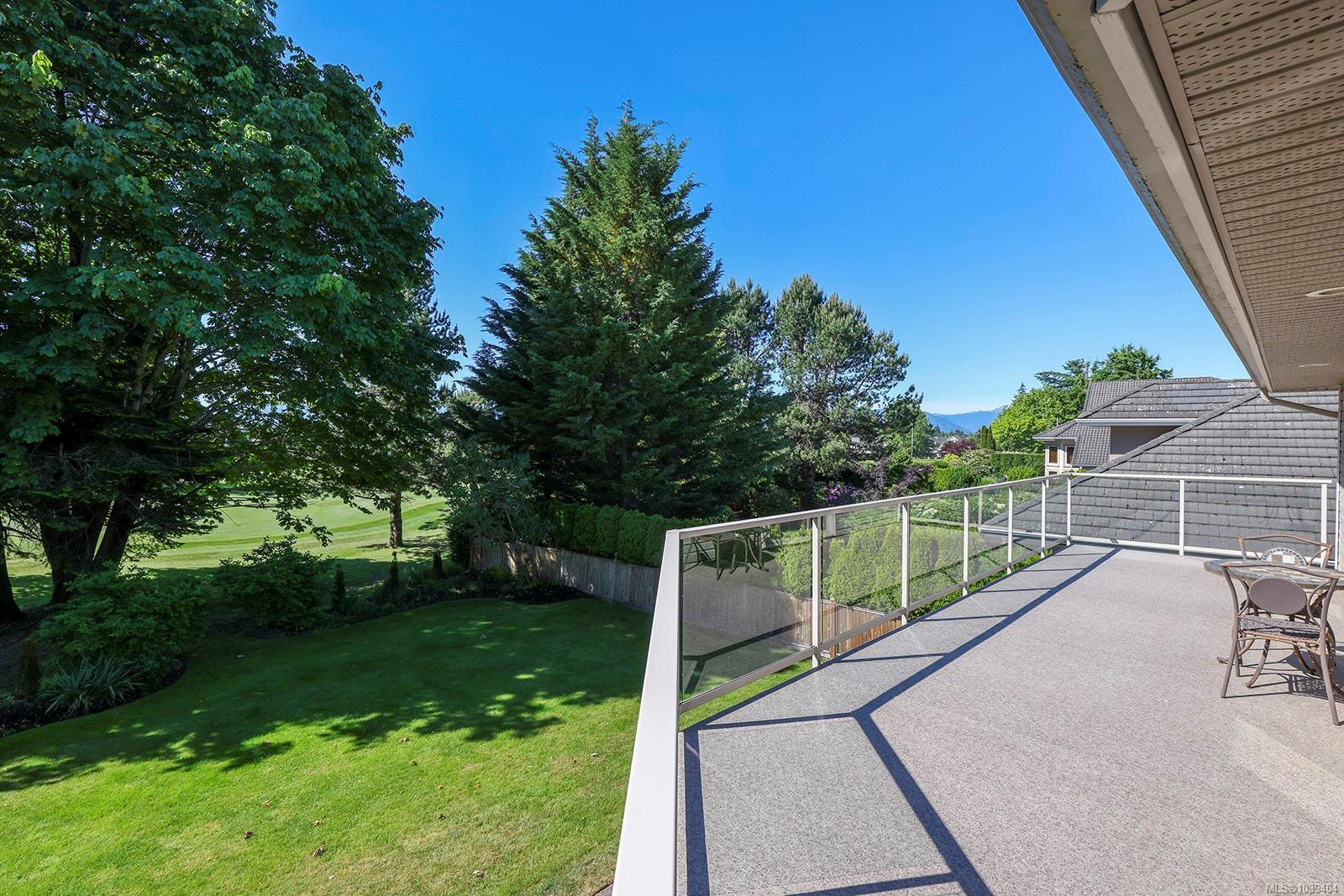 3331 Royal Vista Way