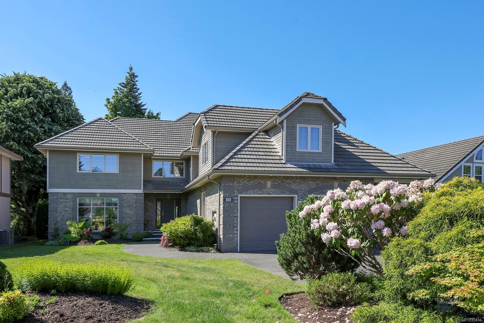 3331 Royal Vista Way