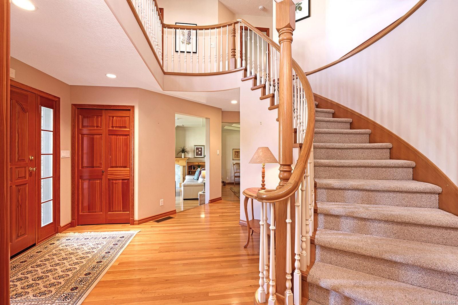 3331 Royal Vista Way