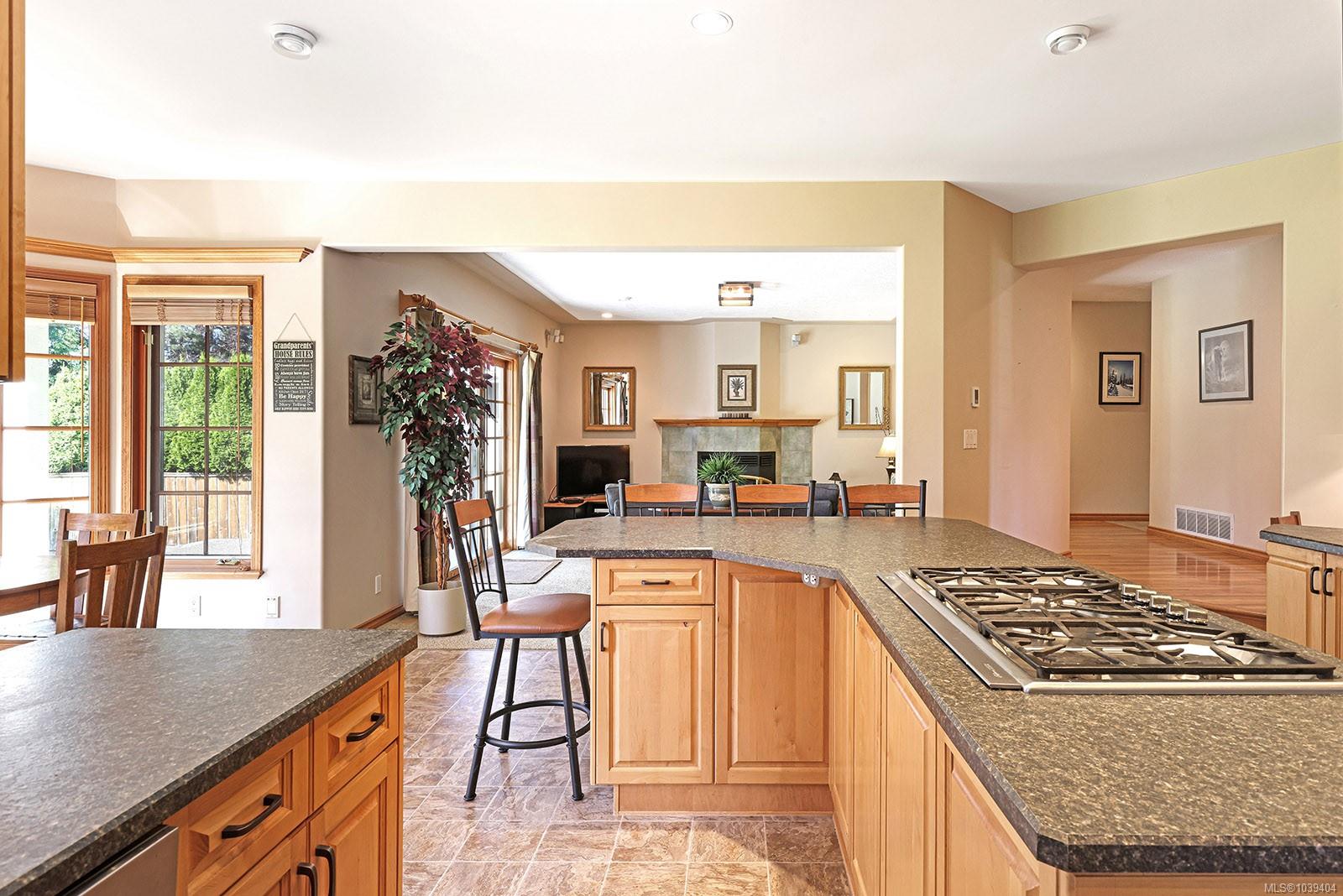 3331 Royal Vista Way