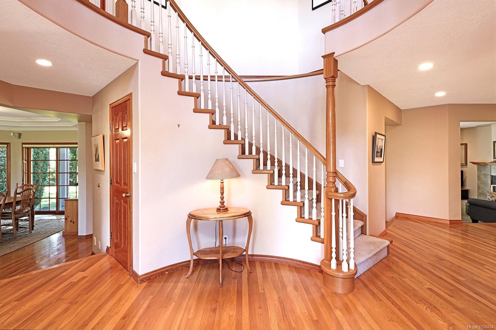 3331 Royal Vista Way