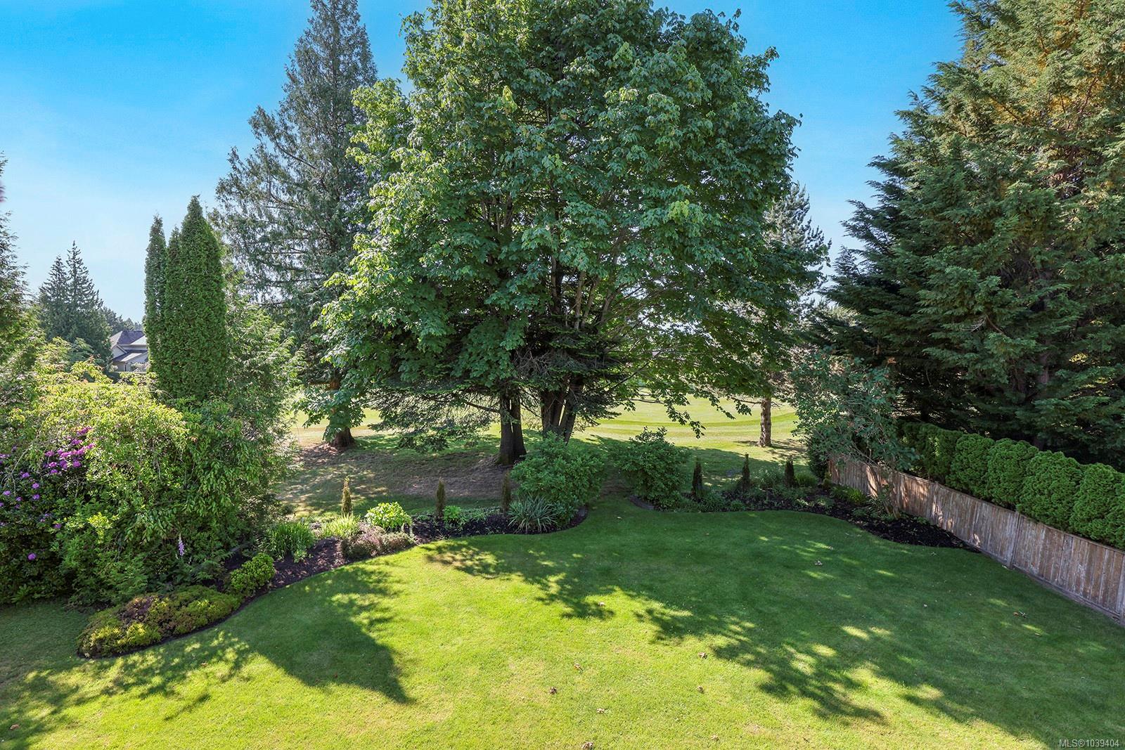 3331 Royal Vista Way
