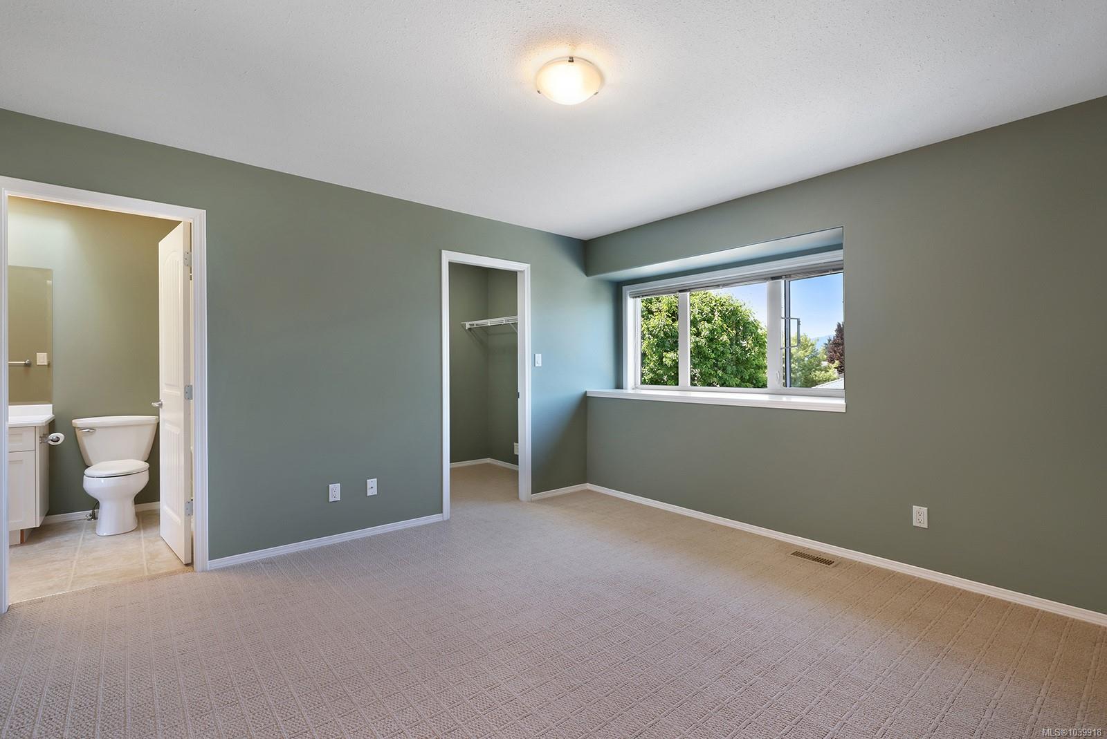3399 Crown Isle Dr #382
