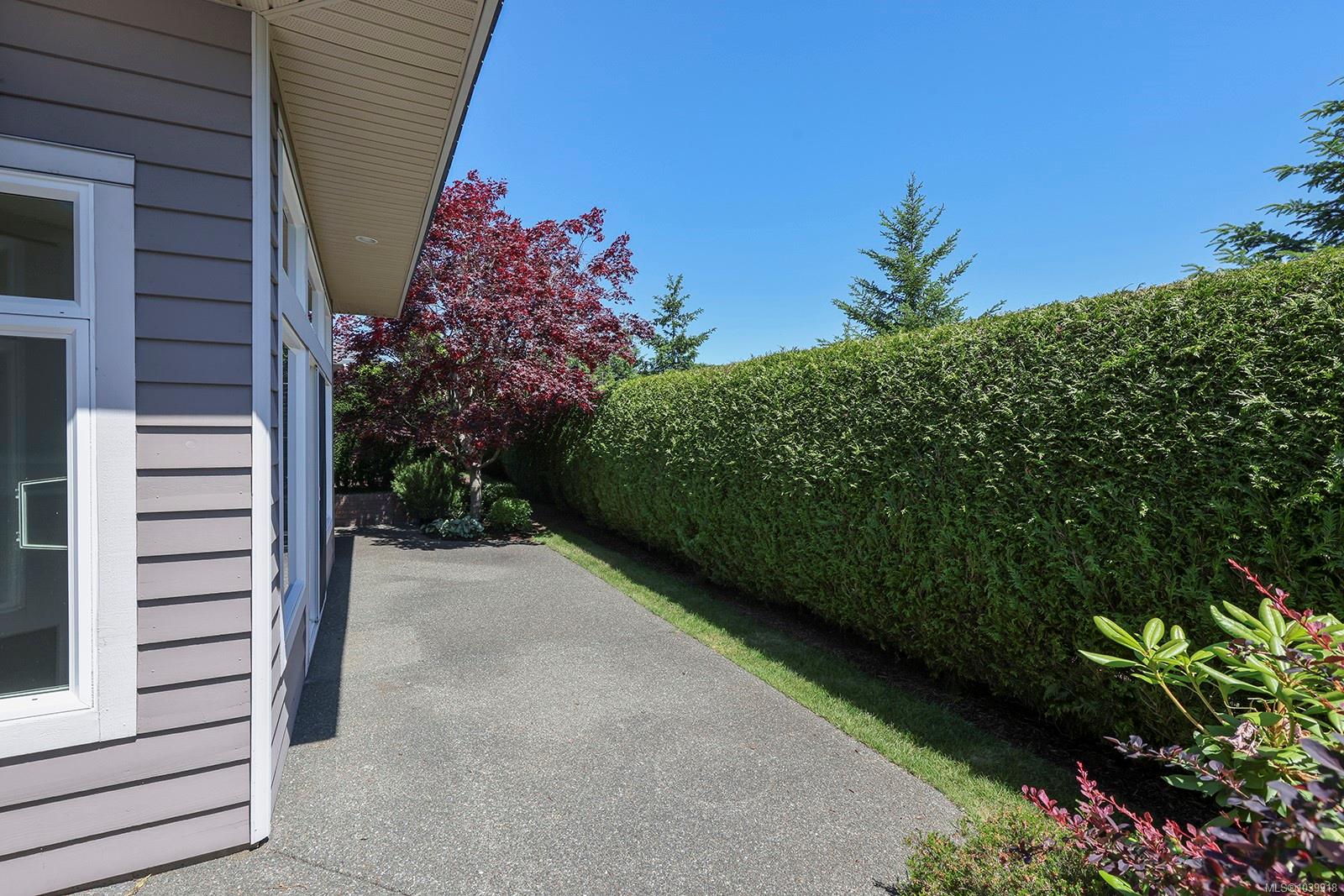 3399 Crown Isle Dr #382