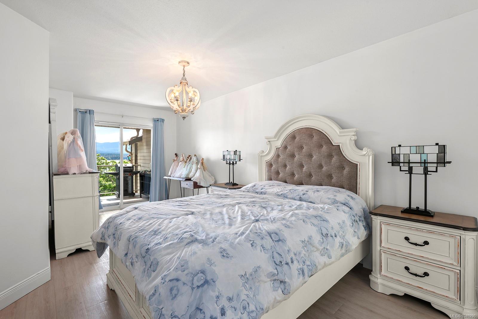1860 Comox Ave Unit: #304