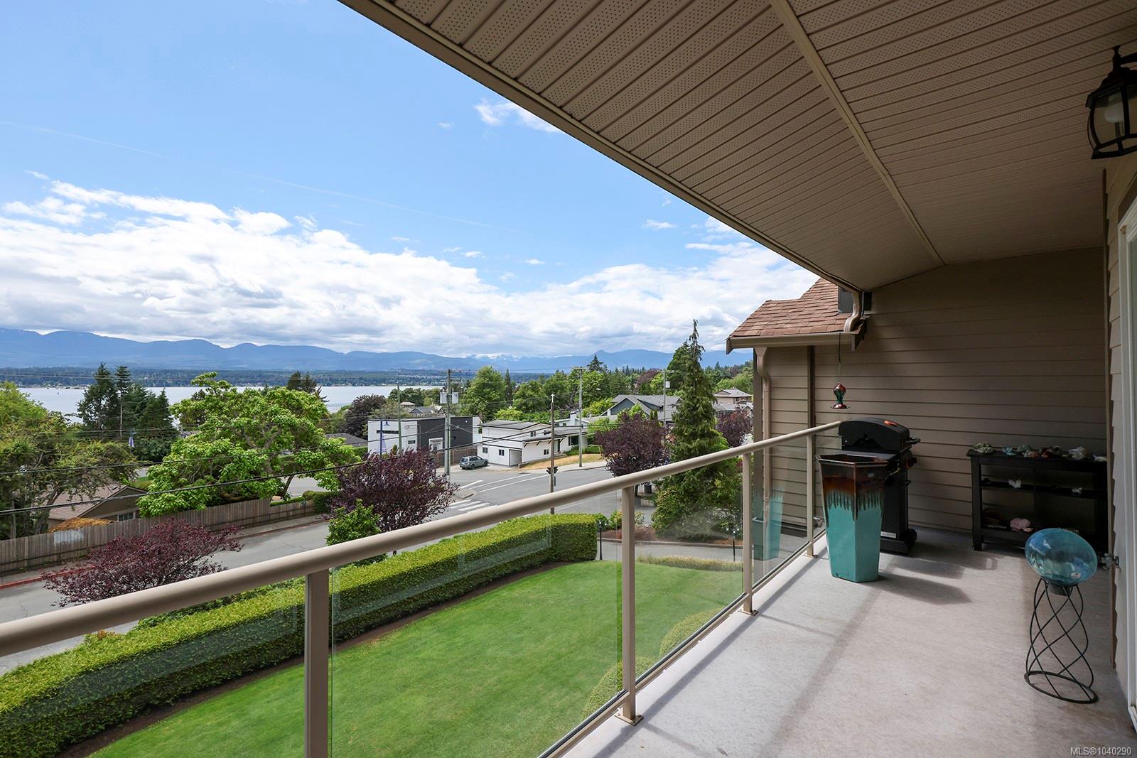1860 Comox Ave Unit: #304