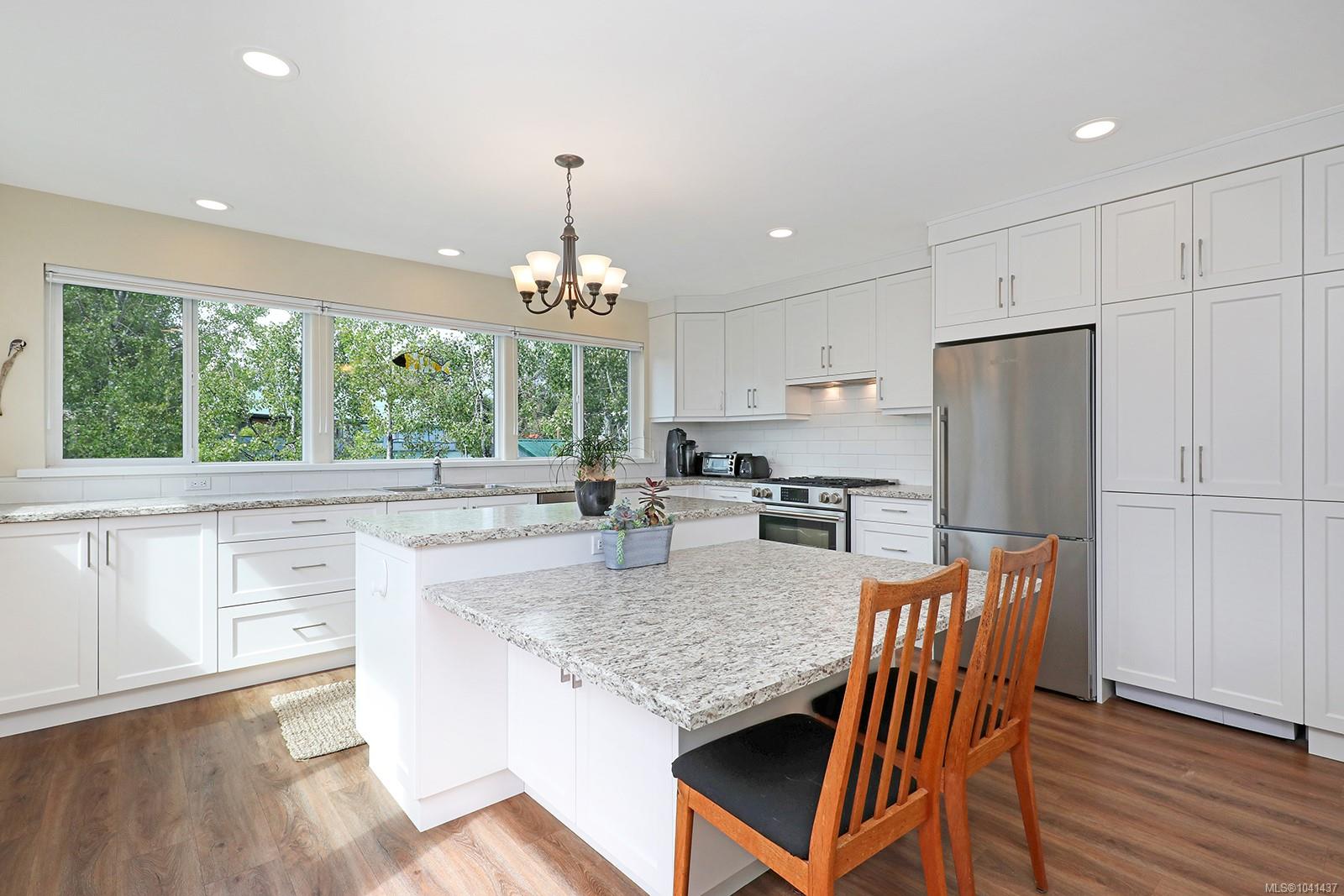2449 Rosewall Cres #A/D & B/C