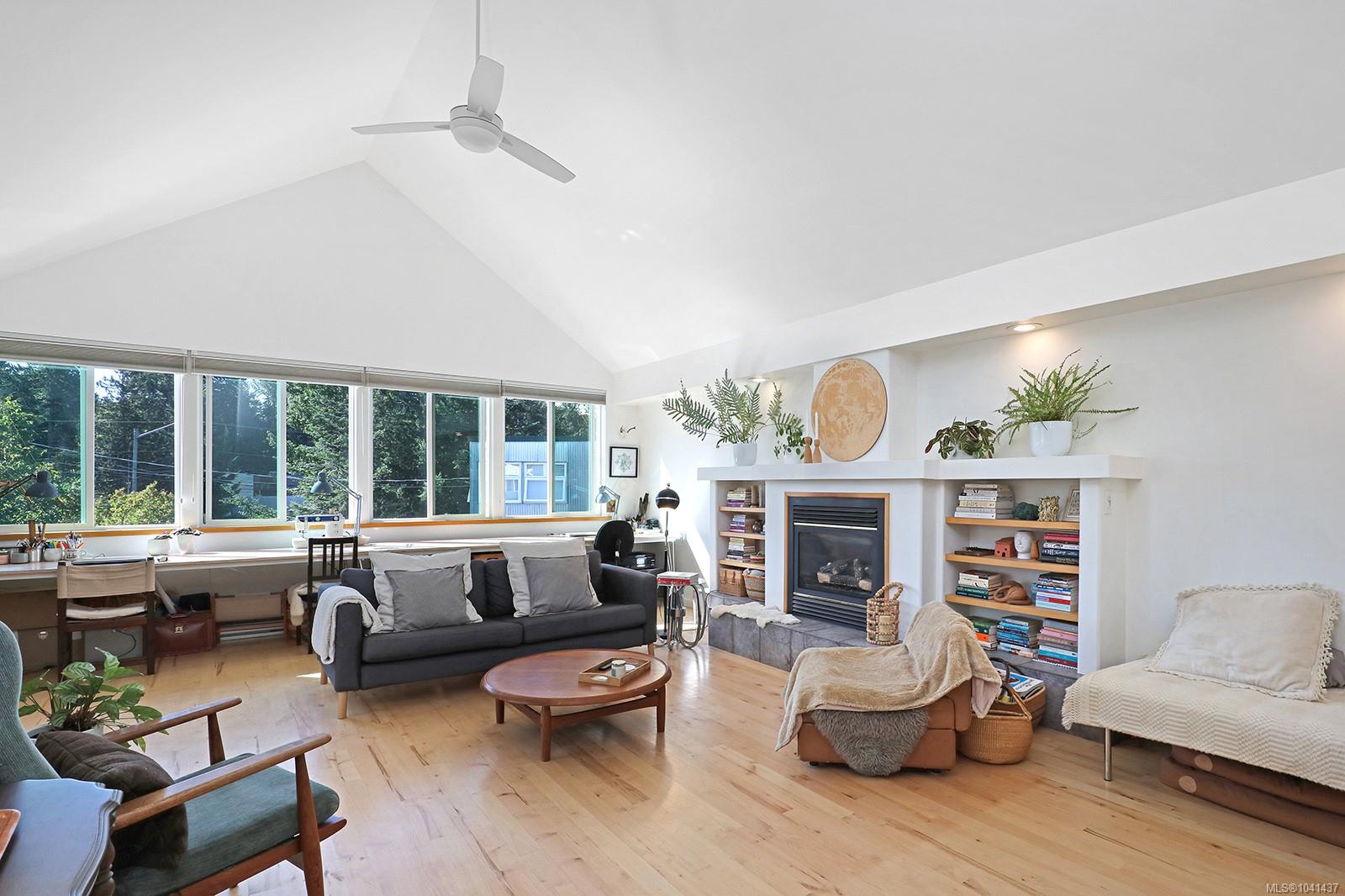 2449 Rosewall Cres #A/D & B/C