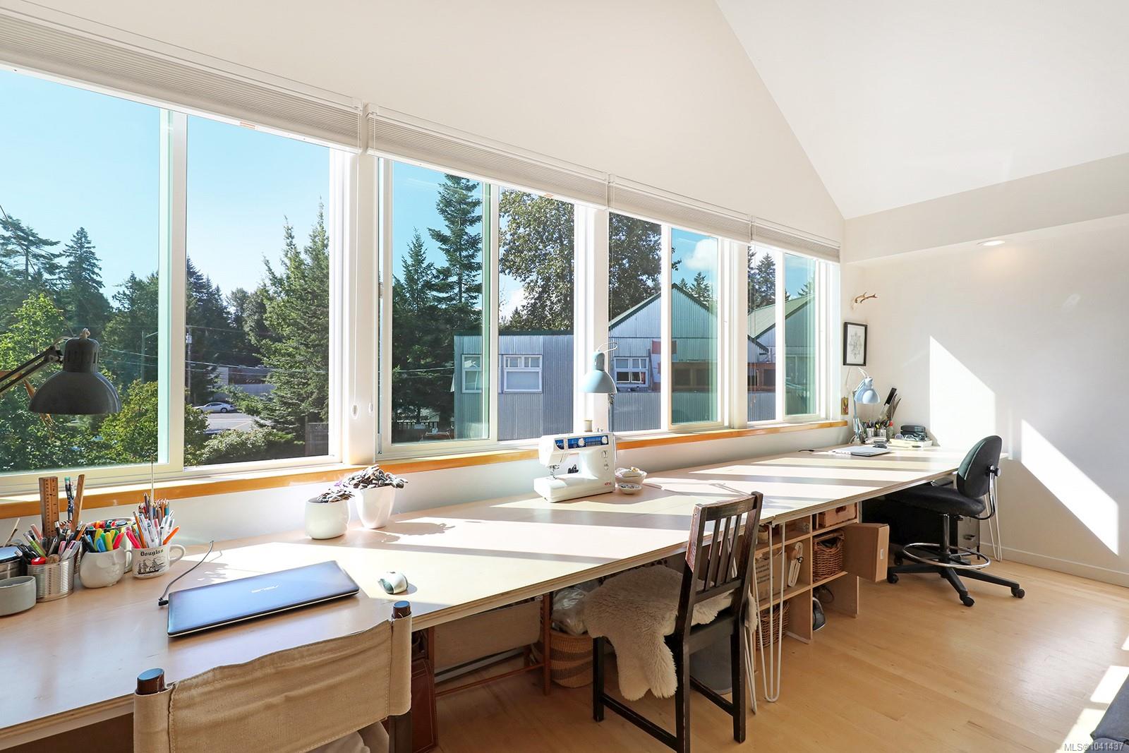 2449 Rosewall Cres #A/D & B/C