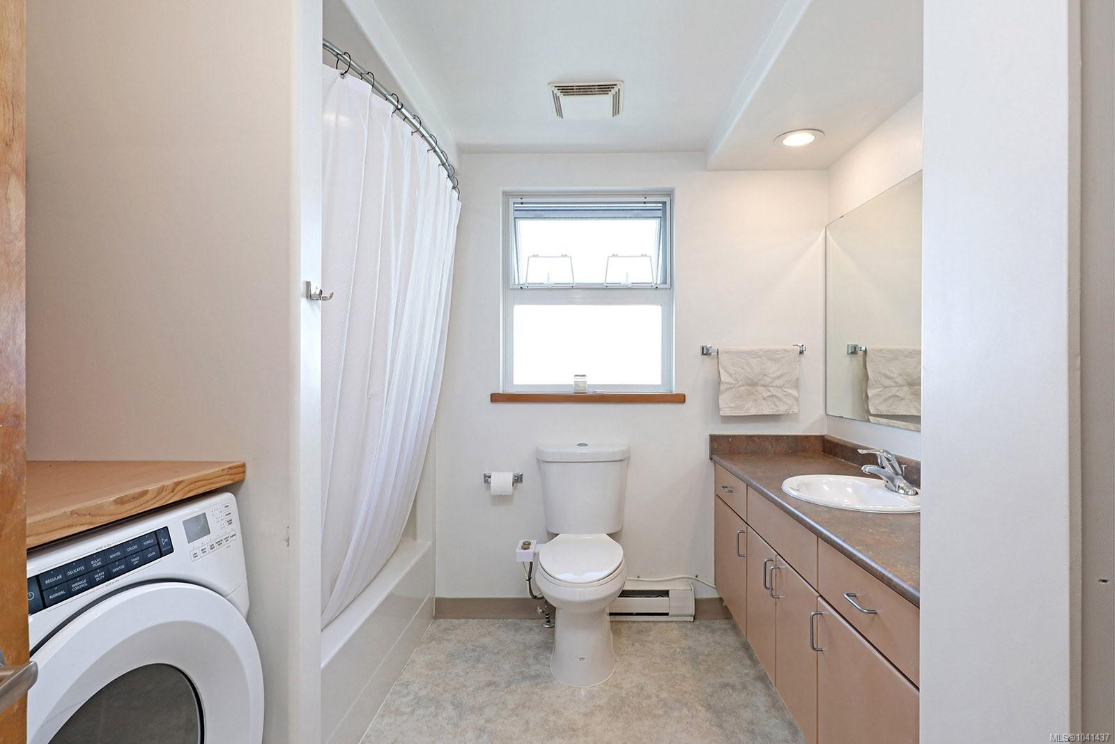 2449 Rosewall Cres #A/D & B/C