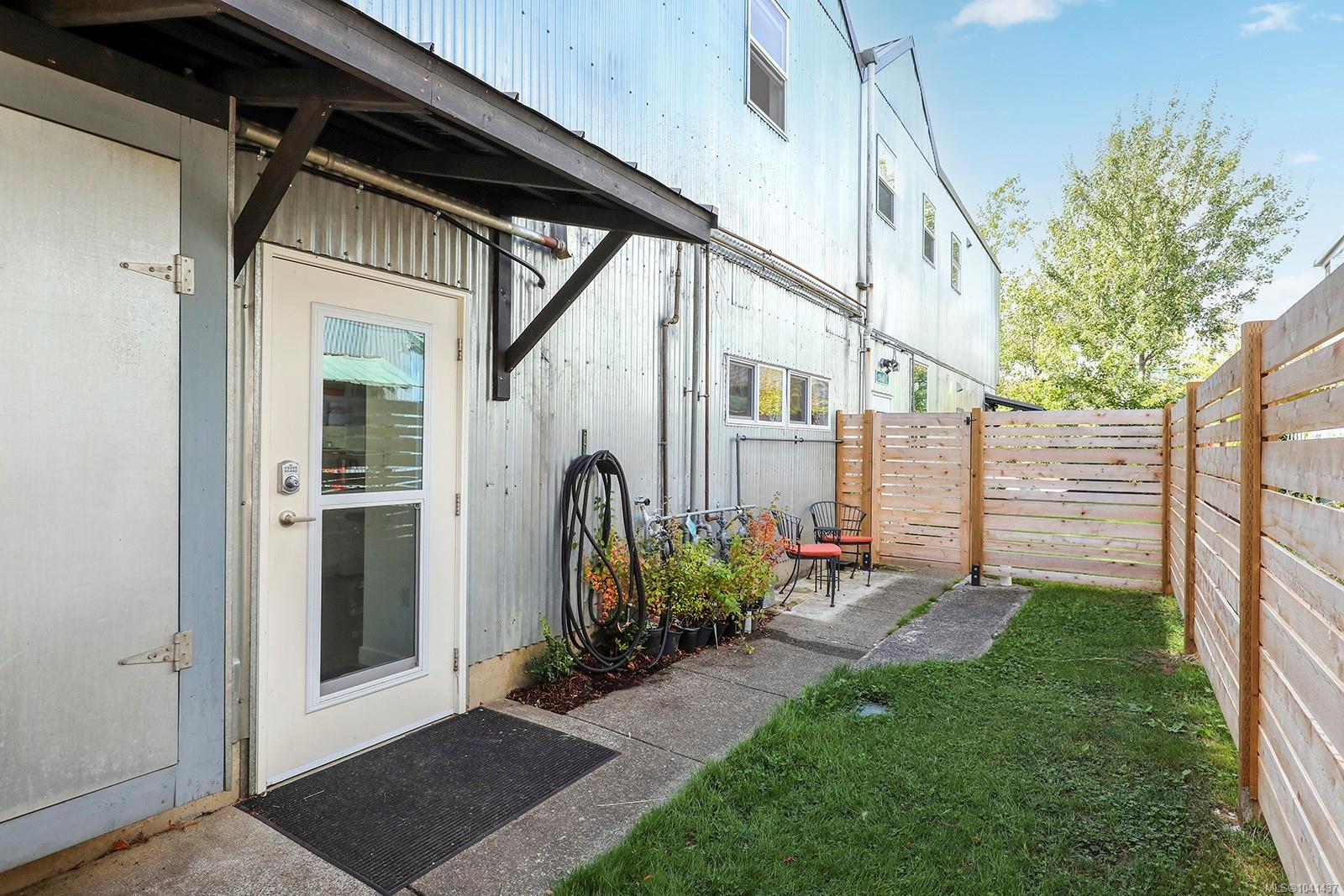 2449 Rosewall Cres #A/D & B/C
