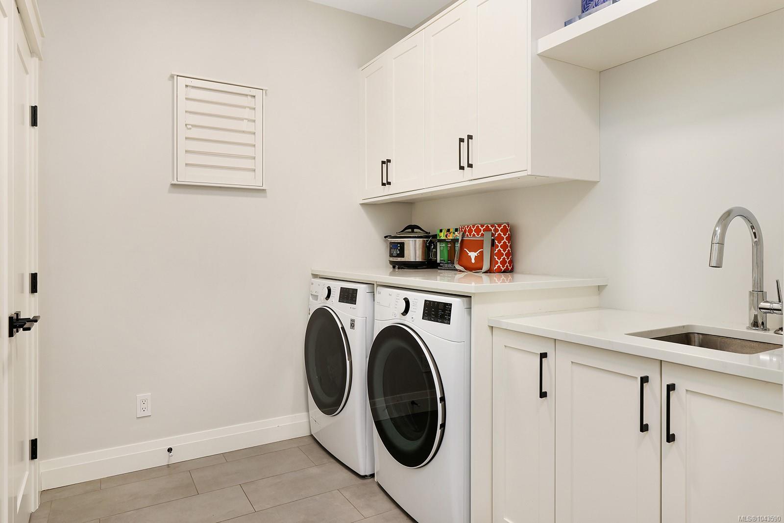 1444 Crown Isle Dr #108