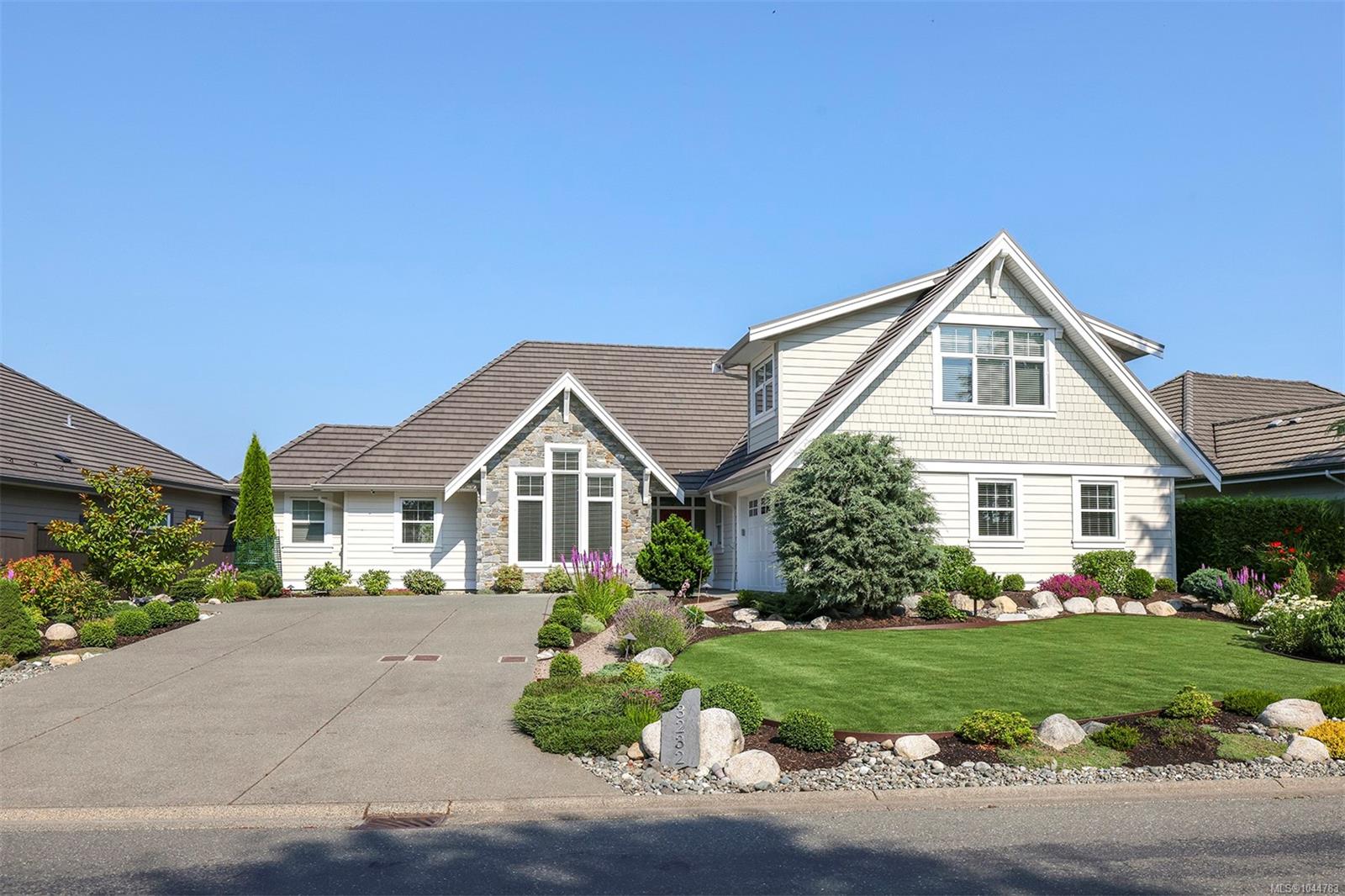 3232 Majestic Dr