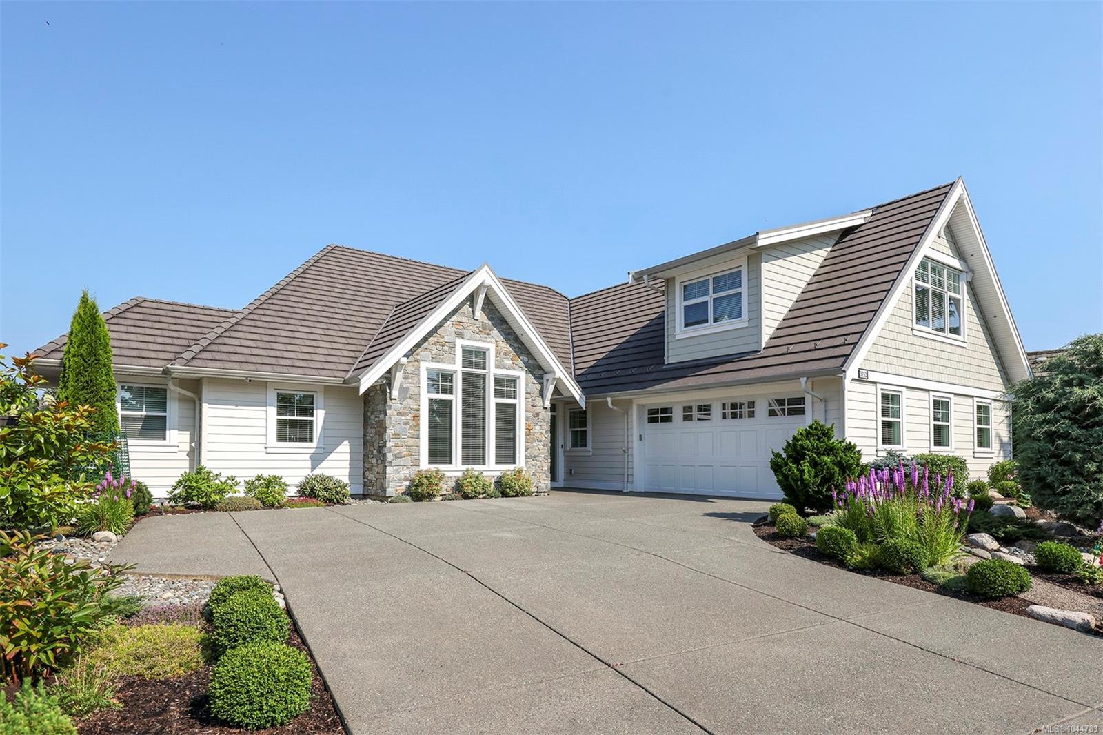 3232 Majestic Dr