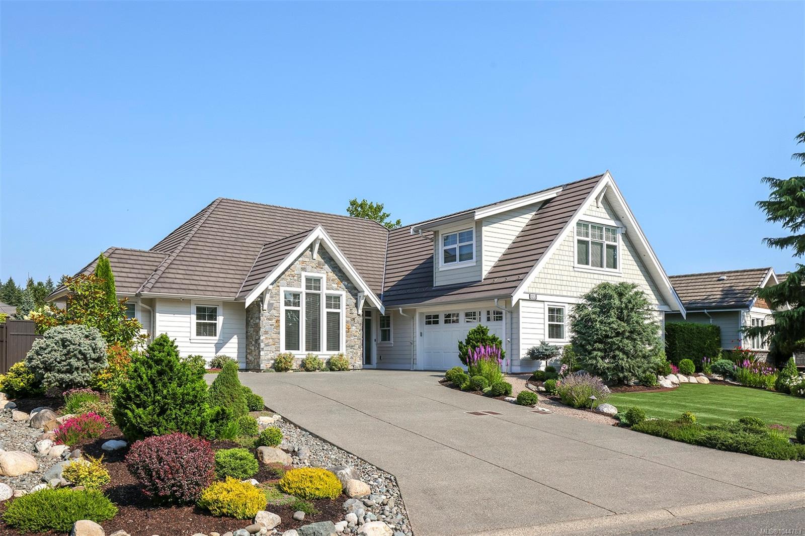 3232 Majestic Dr