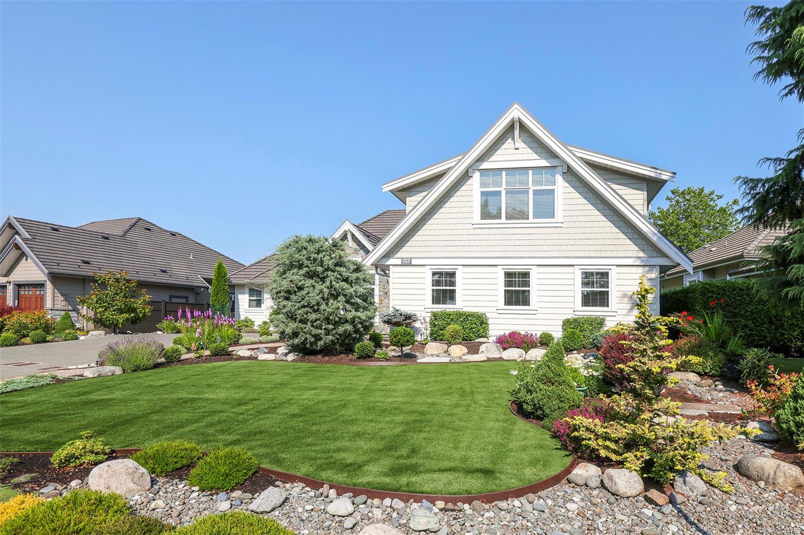 3232 Majestic Dr