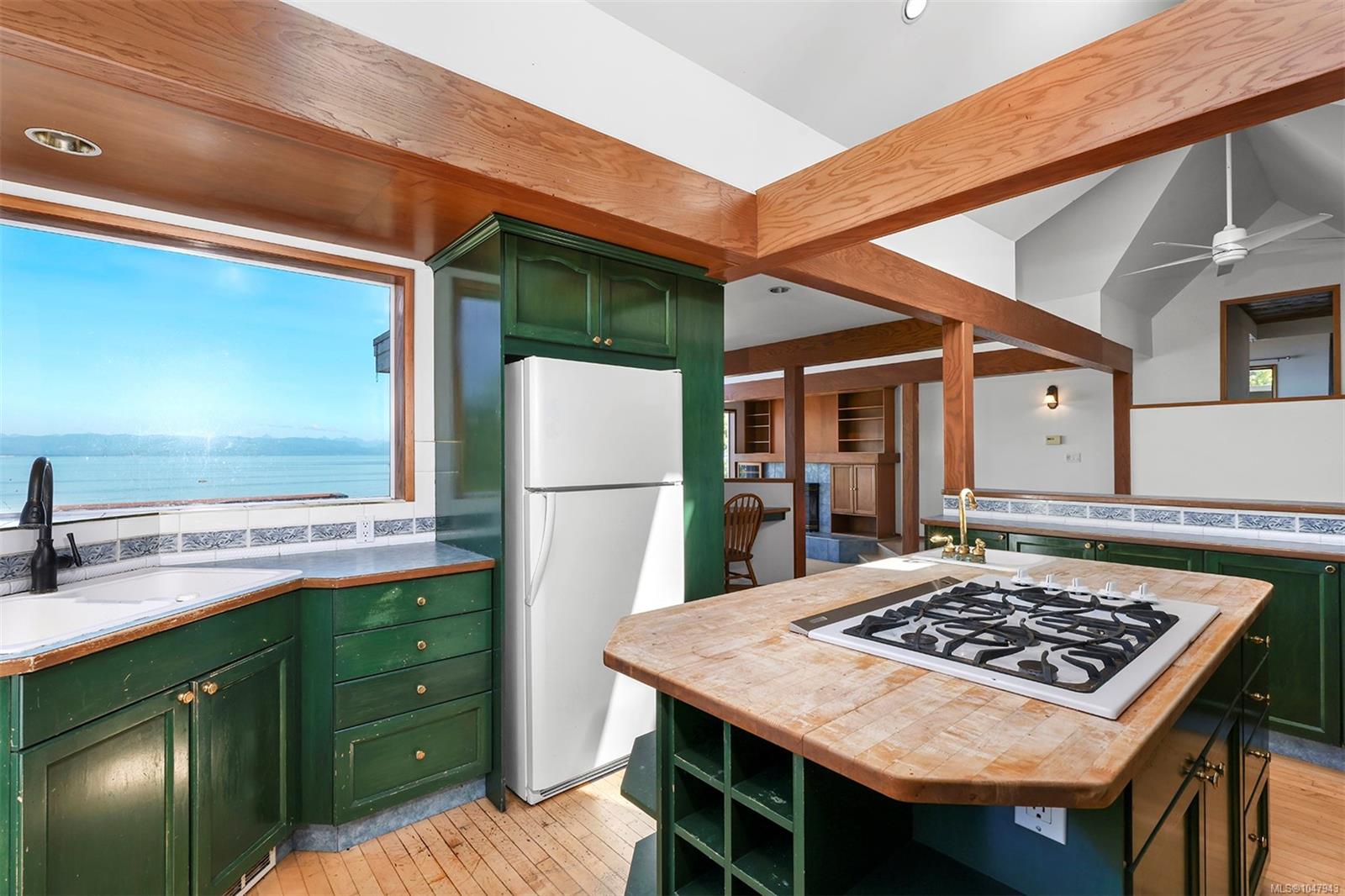 6336 Coho Dr