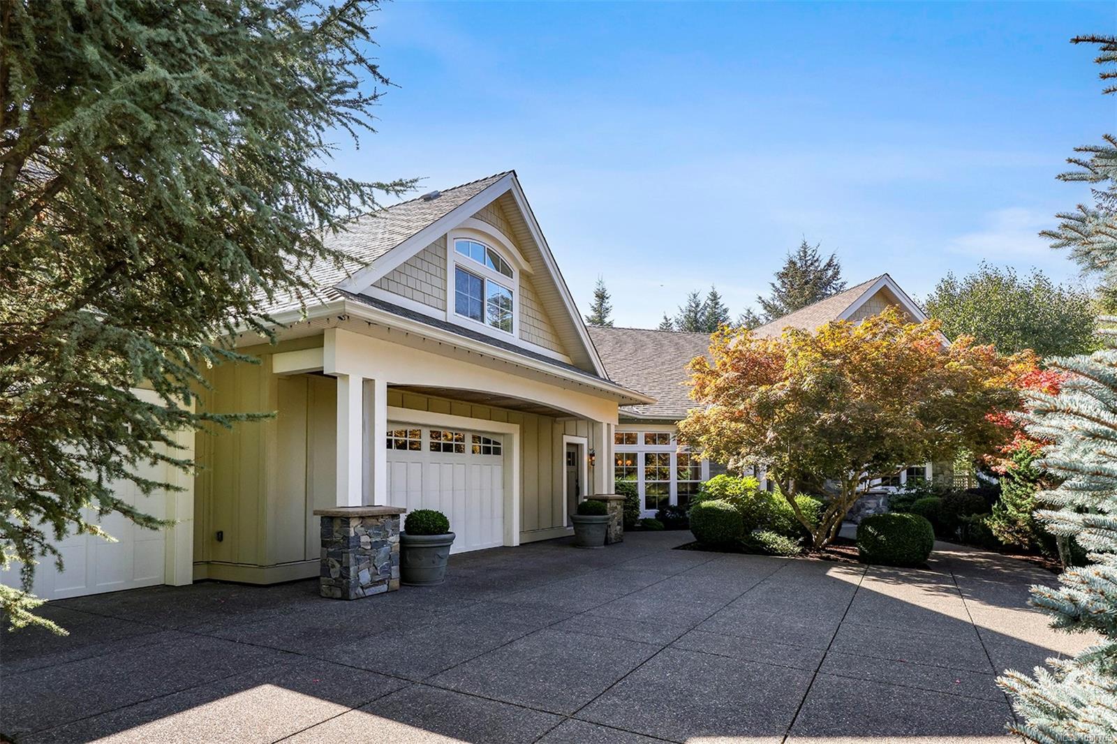 1063 Kincora Lane