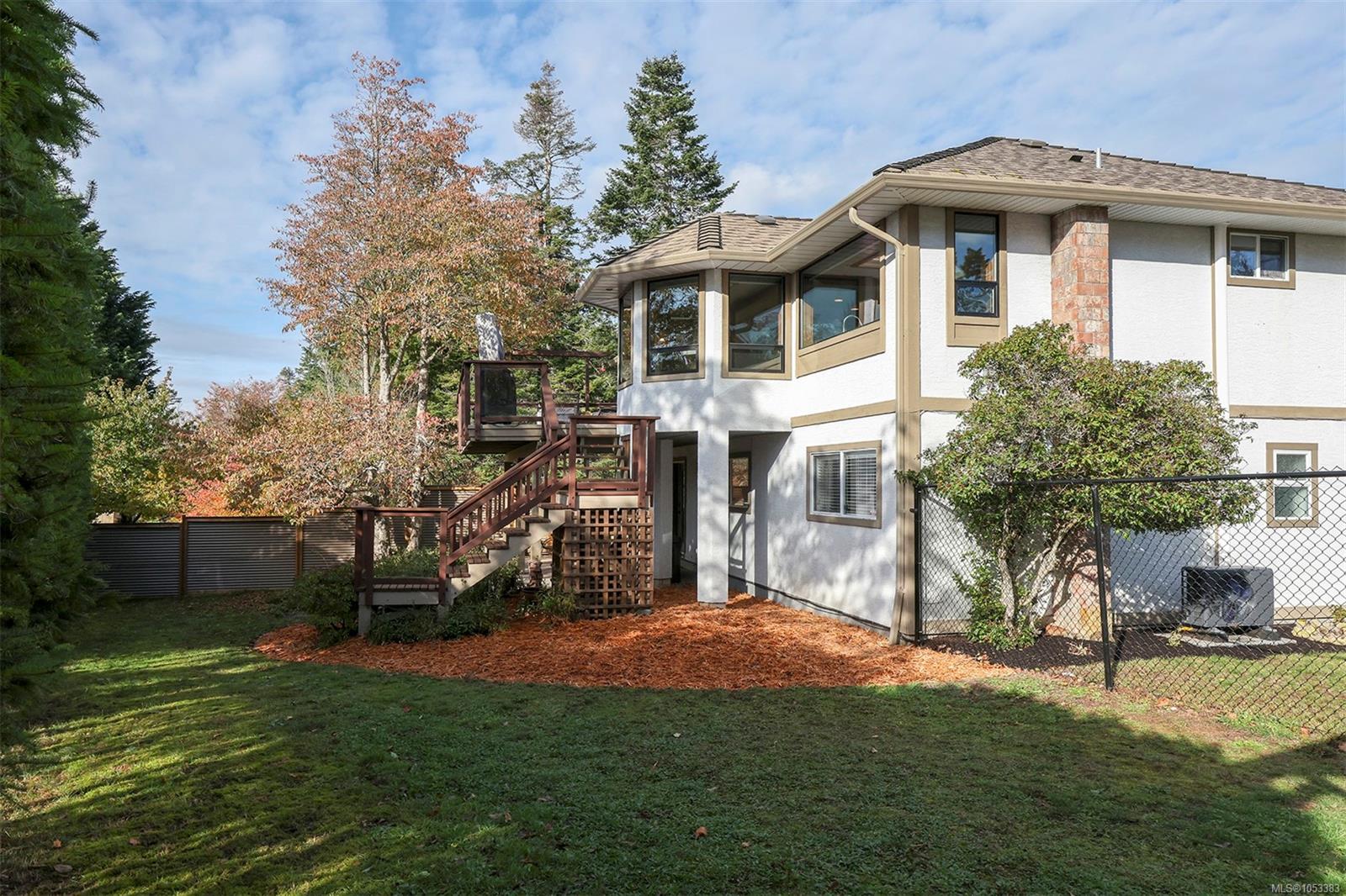 1225 Walter Gage St