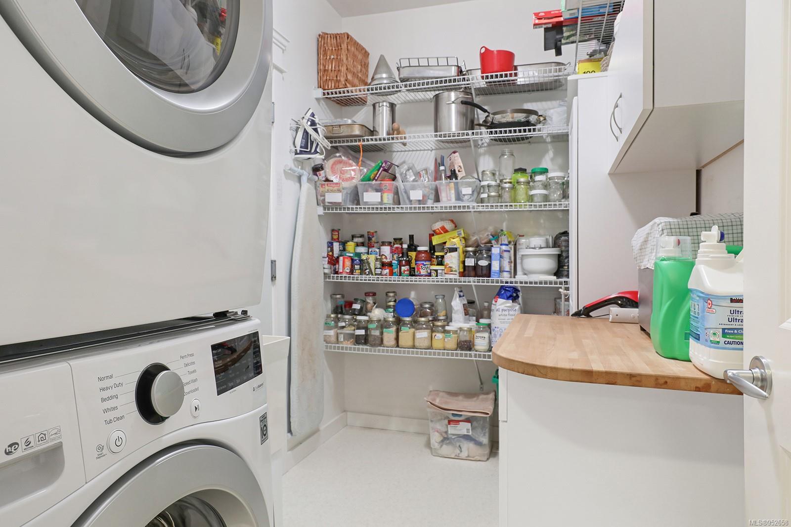 2001 Blue Jay Pl # 47