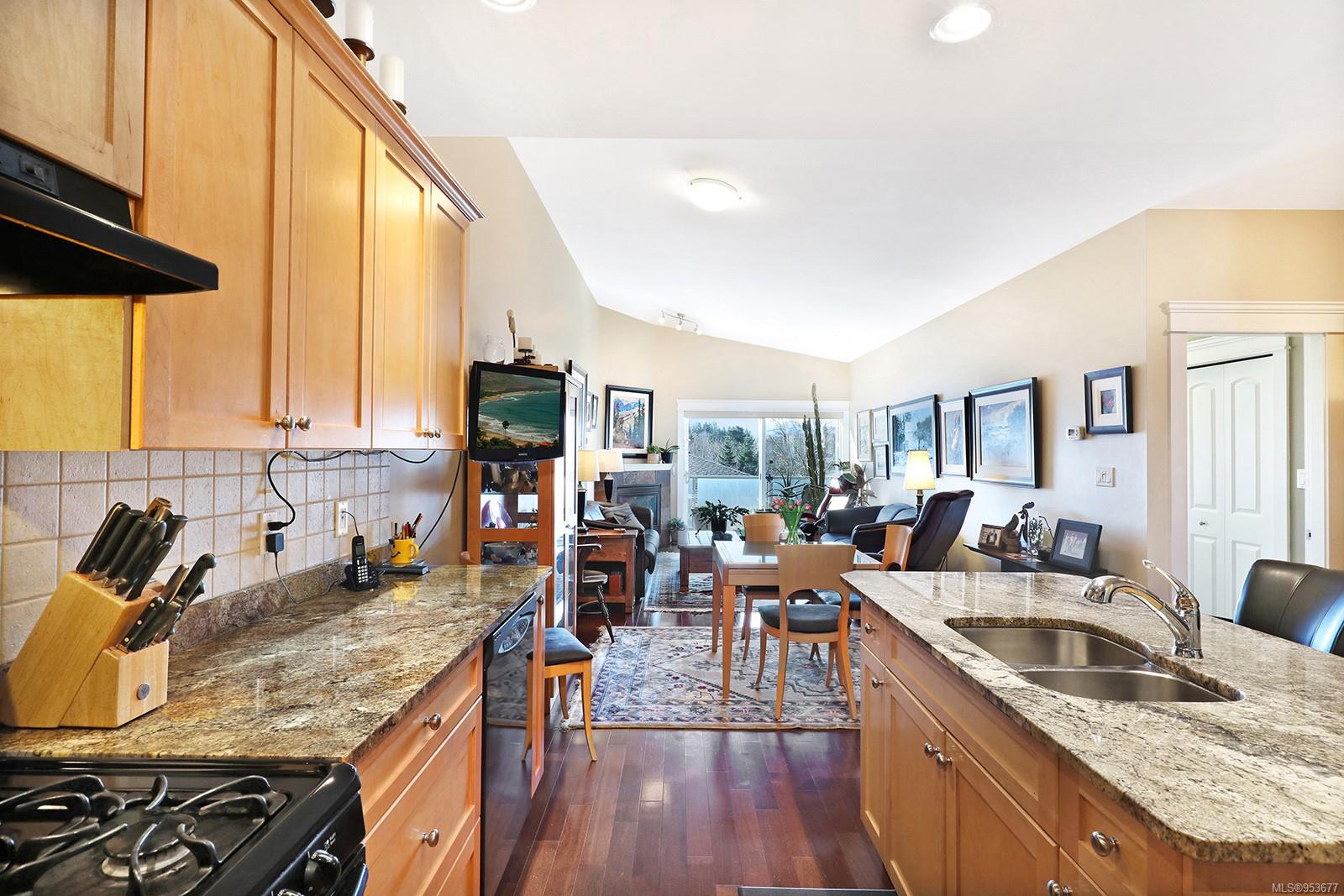 2001 Blue Jay Pl # 6