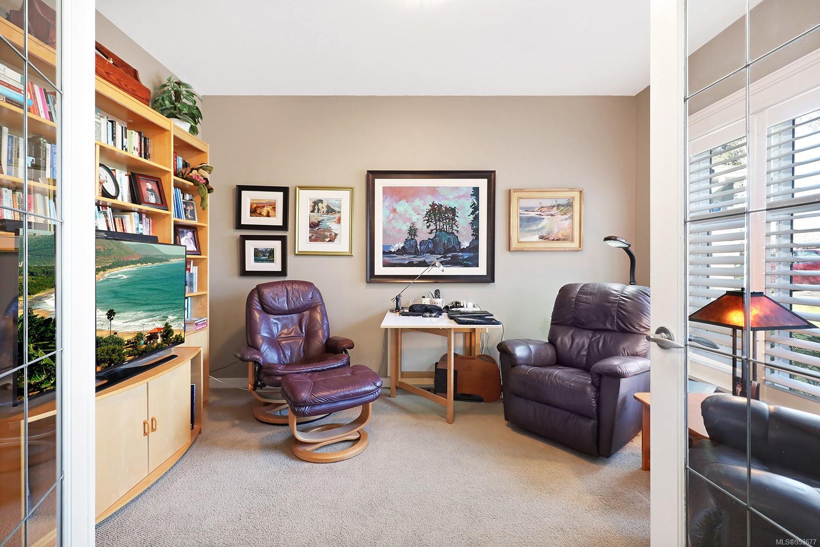 2001 Blue Jay Pl # 6