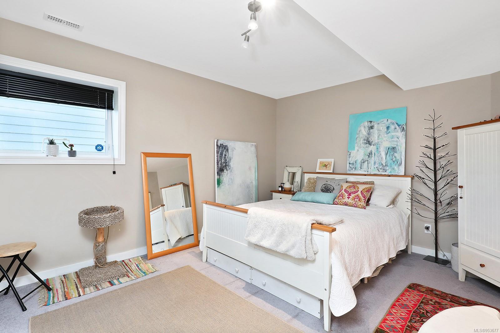 2001 Blue Jay Pl # 6