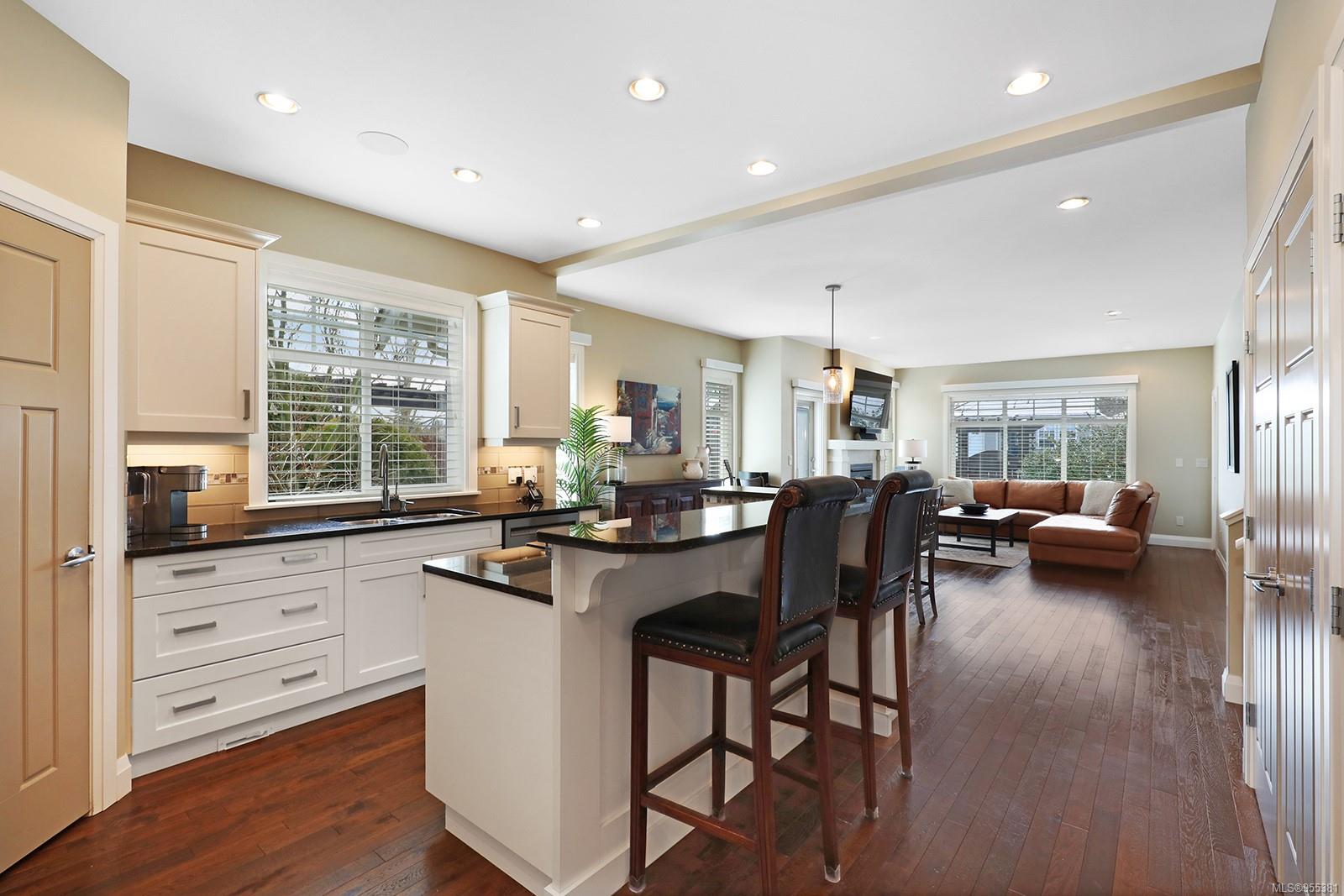 1055 Crown Isle Dr # 115