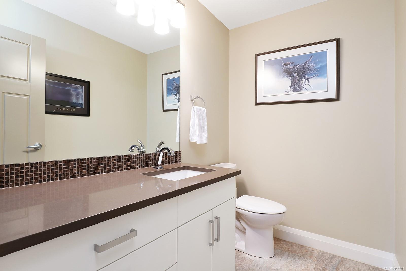 1055 Crown Isle Dr # 115