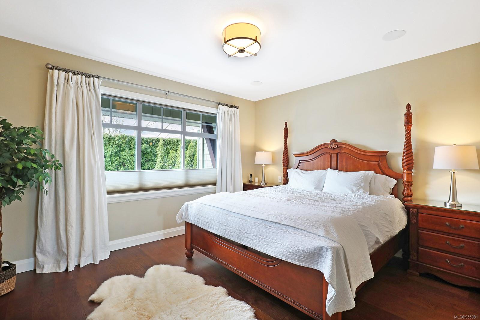 1055 Crown Isle Dr # 115