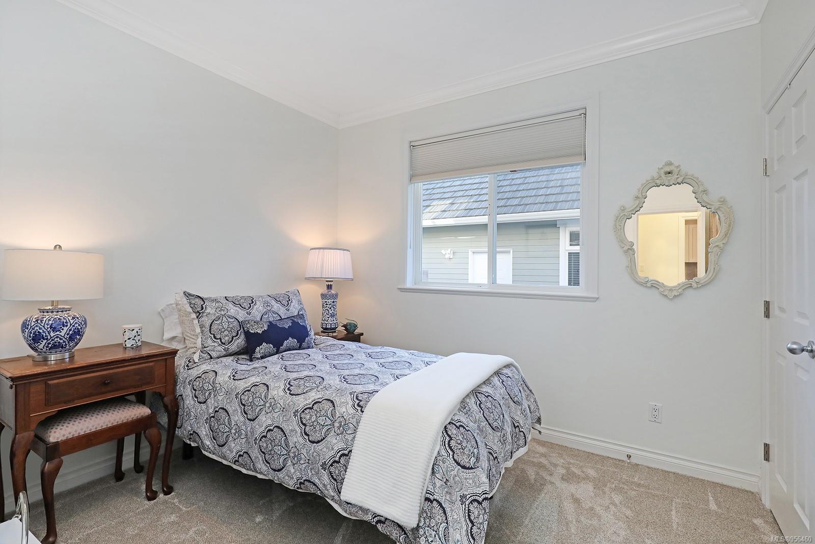 3304 Royal Vista Way