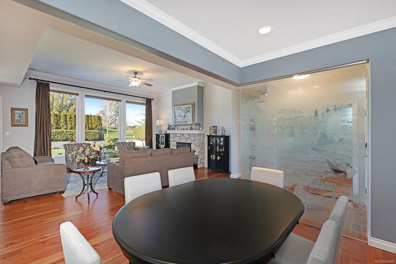 3304 Royal Vista Way