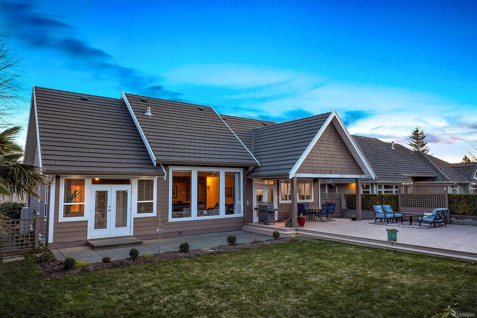 3304 Royal Vista Way