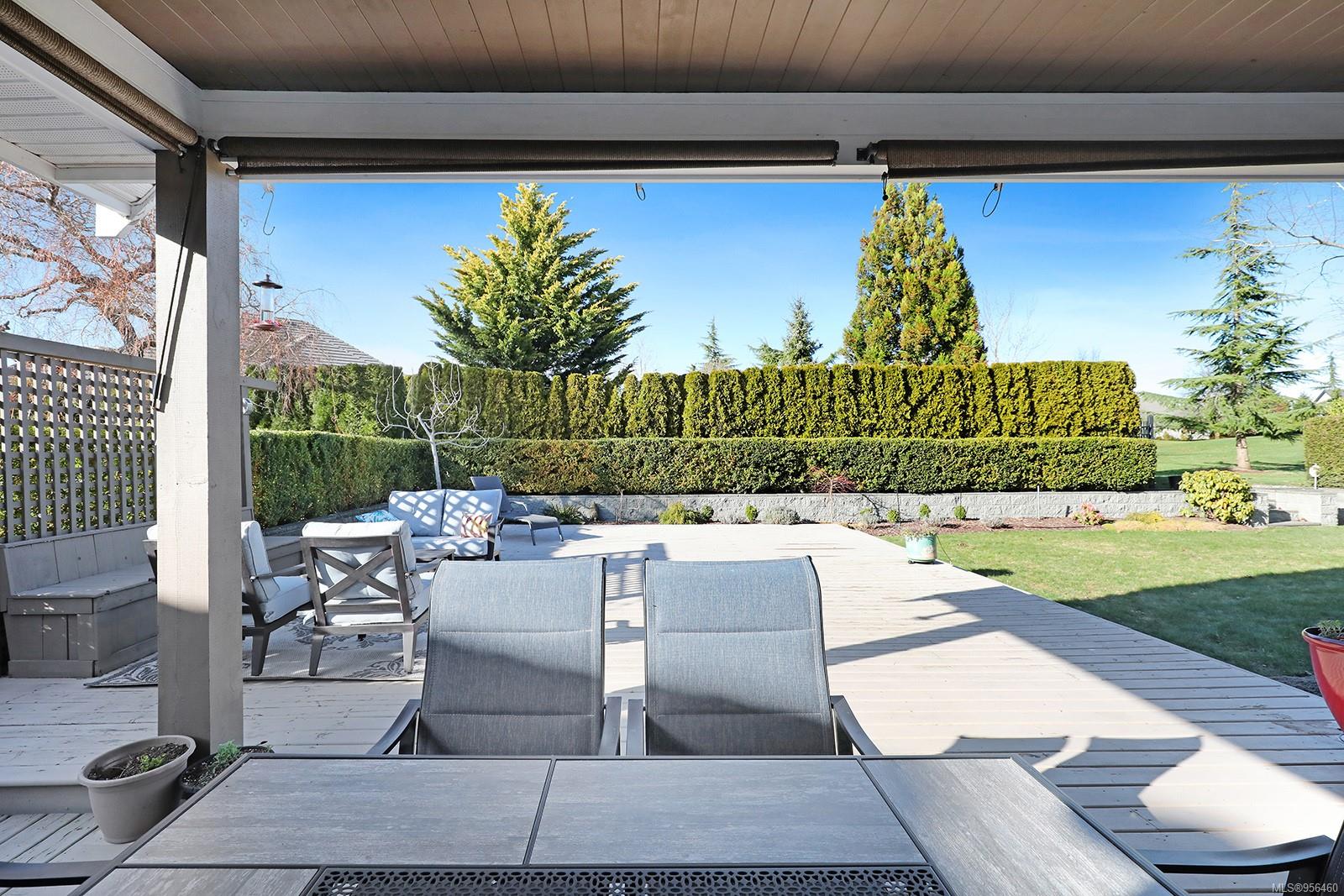 3304 Royal Vista Way