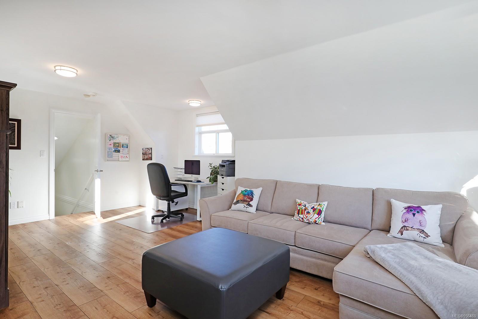 3304 Royal Vista Way