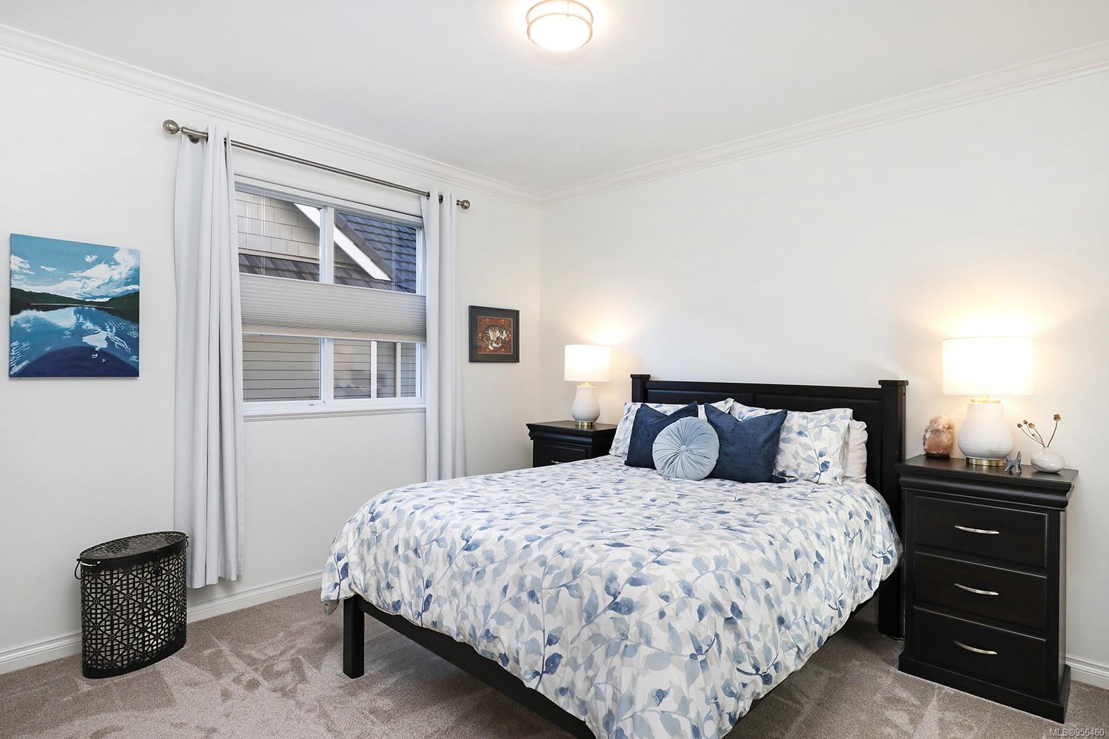 3304 Royal Vista Way